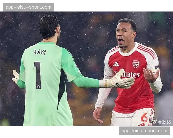 阿森纳主场0-0闷平多特蒙德，双方门将发挥出色